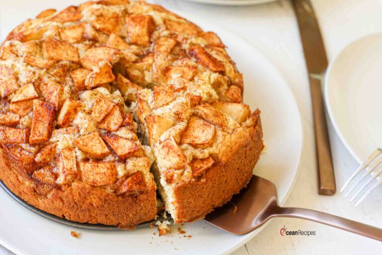 Delicious and Simple Mom’s Apple Cake Recipe | OceanRecipes