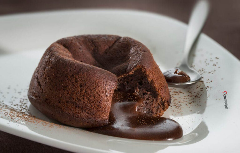 Best Molten Chocolate Cake Recipe || Ocean Recipes