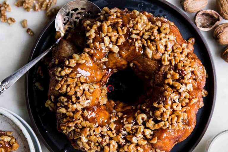Monkey Bread with Vanilla and Walnuts – Cinnamon Bread